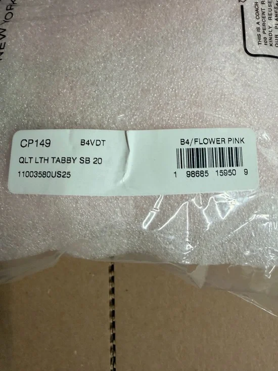 Coach Tabby Shoulder Bag 20
With Pillow Quilting - Picture 7 of 7